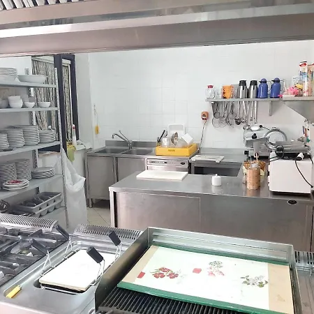 Spacious With Private Pool And Stunning Views Bompensiere