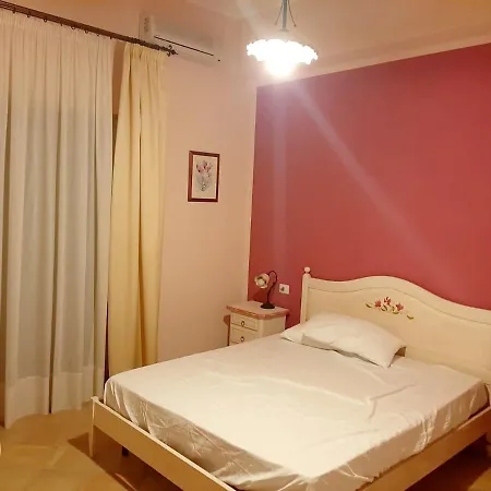 Spacious With Private Pool And Stunning Views Βίλα Bompensiere