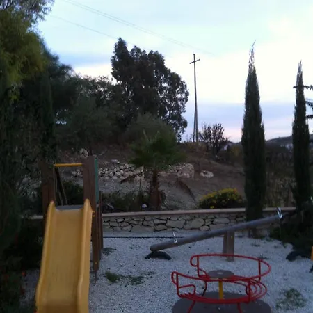 Spacious With Private Pool And Stunning Views * Bompensiere