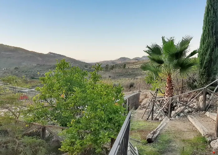 Spacious With Private Pool And Stunning Views *